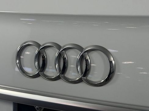 Used 2023 Audi Q5 2.0T Premium Plus w/ Premium Plus Package AWD/4WD image 13