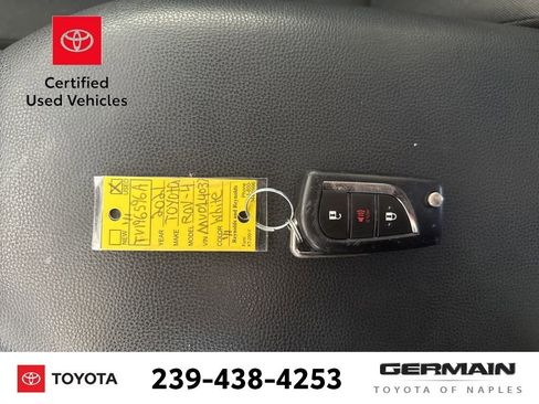 Used 2021 Toyota RAV4 LE AWD/4WD image 23