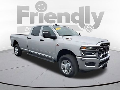 New 2026 RAM 2500 Tradesman AWD/4WD image 7