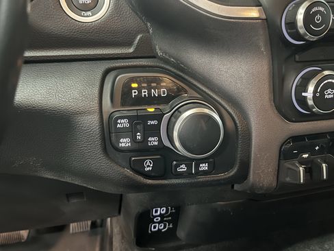 Used 2023 RAM 1500 Big Horn AWD/4WD image 24