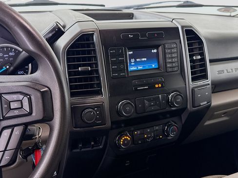 Used 2019 Ford F250 XLT AWD/4WD image 18