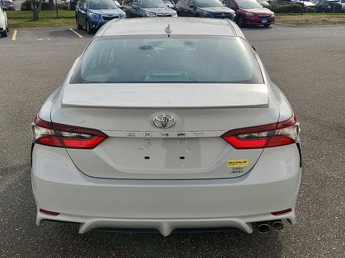 Used 2023 Toyota Camry SE w/ Cold Weather Package AWD/4WD image 5