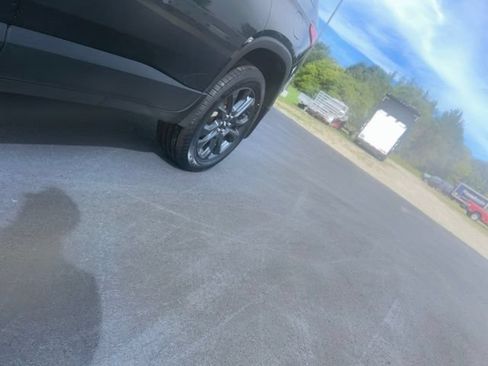 Used 2021 Chevrolet Traverse RS AWD/4WD image 13