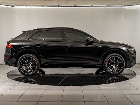 Used 2021 Audi Q8 Premium Plus w/ Premium Plus Package image 12