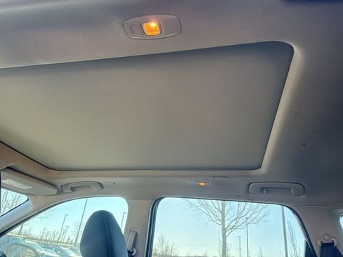 Used 2023 Nissan Rogue SL image 20