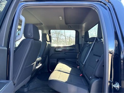 New 2026 GMC Sierra 1500 Elevation image 7