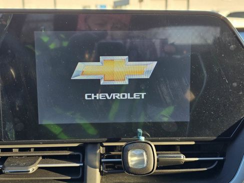 Used 2025 Chevrolet Trax LS w/ Driver Confidence Package image 14