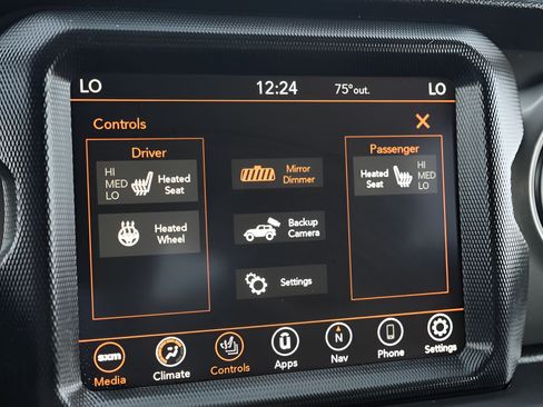 Used 2023 Jeep Wrangler Unlimited w/ Sun & Screen Package AWD/4WD image 39