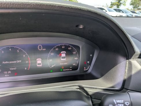 Used 2025 Honda Accord SE image 37