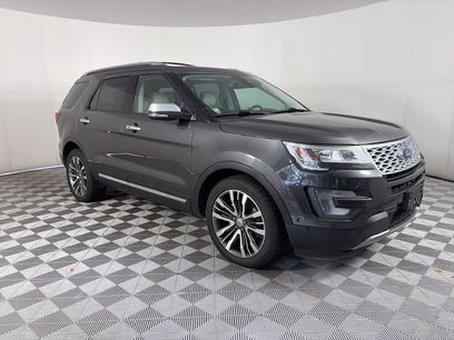 Used 2017 Ford Explorer Platinum