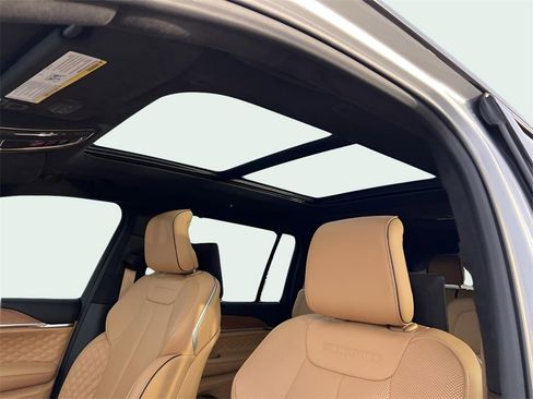 New 2025 Jeep Grand Cherokee L Summit image 10