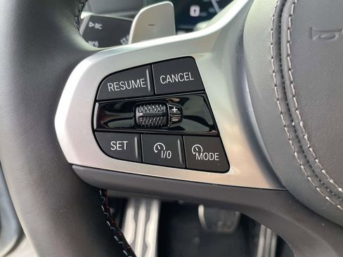 Used 2025 BMW X7 M60i w/ Executive Package image 24