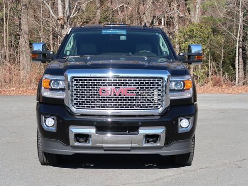 Certified 2016 GMC Sierra 2500 Denali w/ Duramax Plus Package image 2