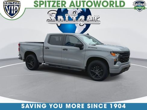 Used 2024 Chevrolet Silverado 1500 Custom w/ Turbomax Blackout Package AWD/4WD image 3