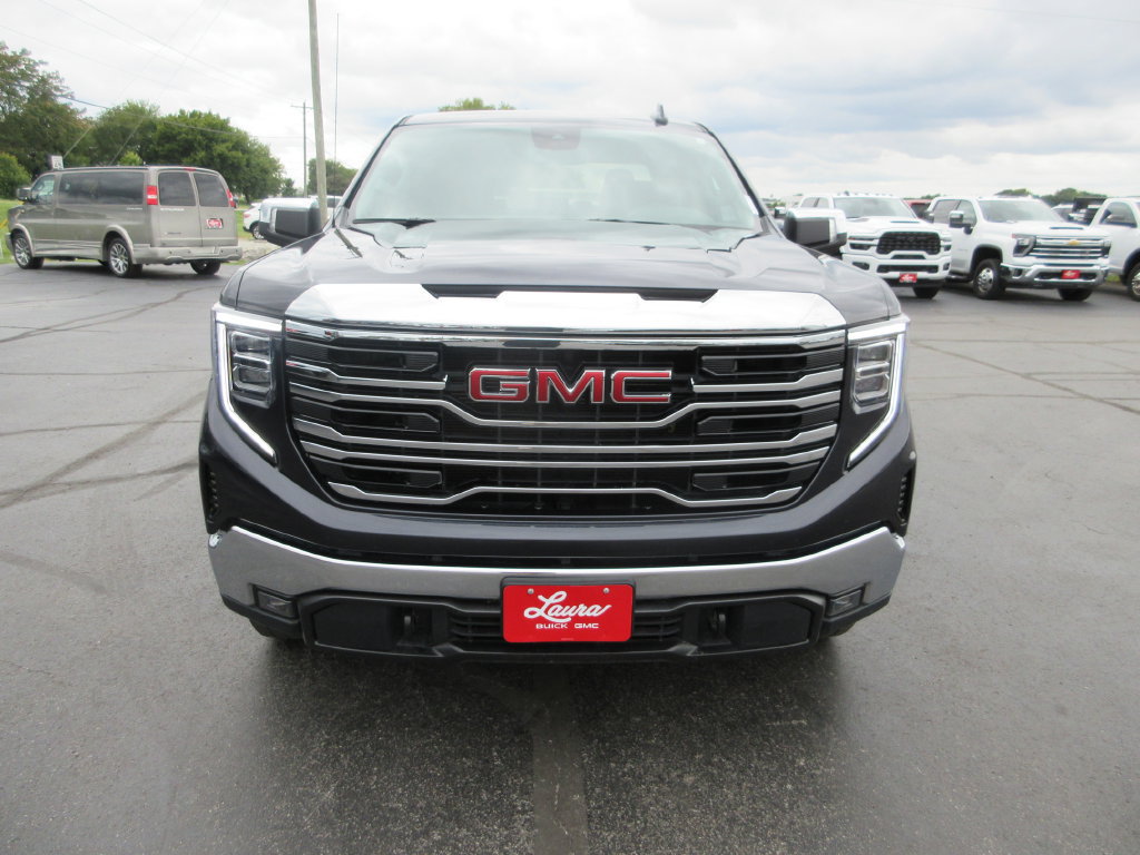 Certified 2026 GMC Sierra 1500 SLT w/ SLT Premium Package AWD/4WD image 11