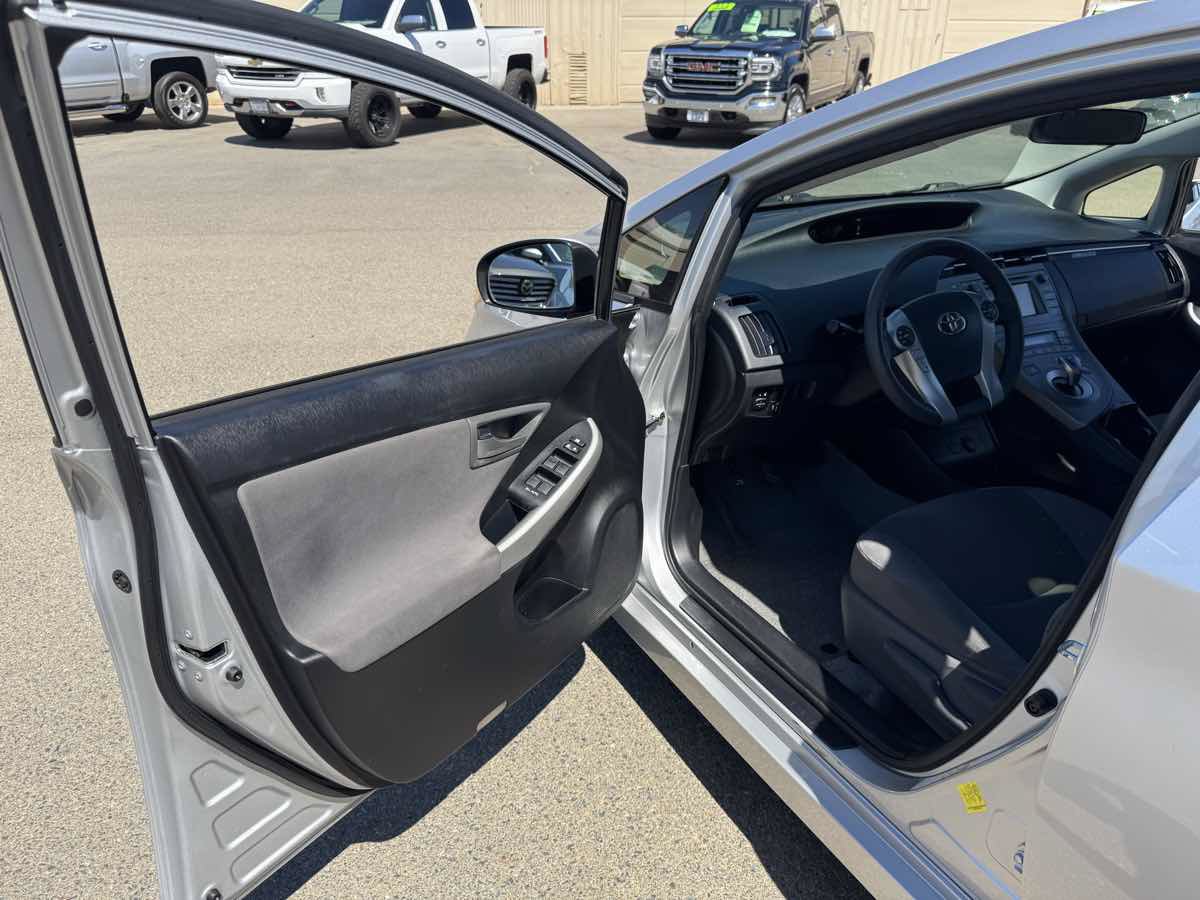 Used 2013 Toyota Prius Two FWD image 21
