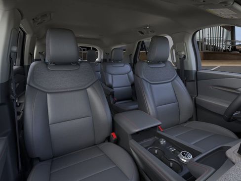 New 2026 Ford Explorer Active w/ Active Comfort Package image 10