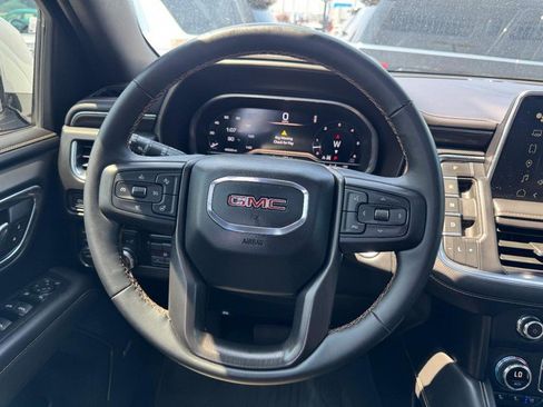 Used 2023 GMC Yukon XL AT4 w/ Technology Package AWD/4WD image 10