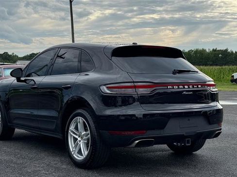 Used 2020 Porsche Macan w/ Premium Package Plus AWD/4WD image 11