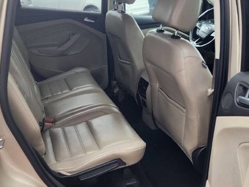 Used 2017 Ford Escape SE w/ SE Leather Comfort Package FWD image 9