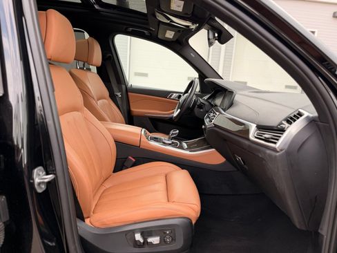 Used 2022 BMW X5 xDrive40i w/ Executive Package AWD/4WD image 27
