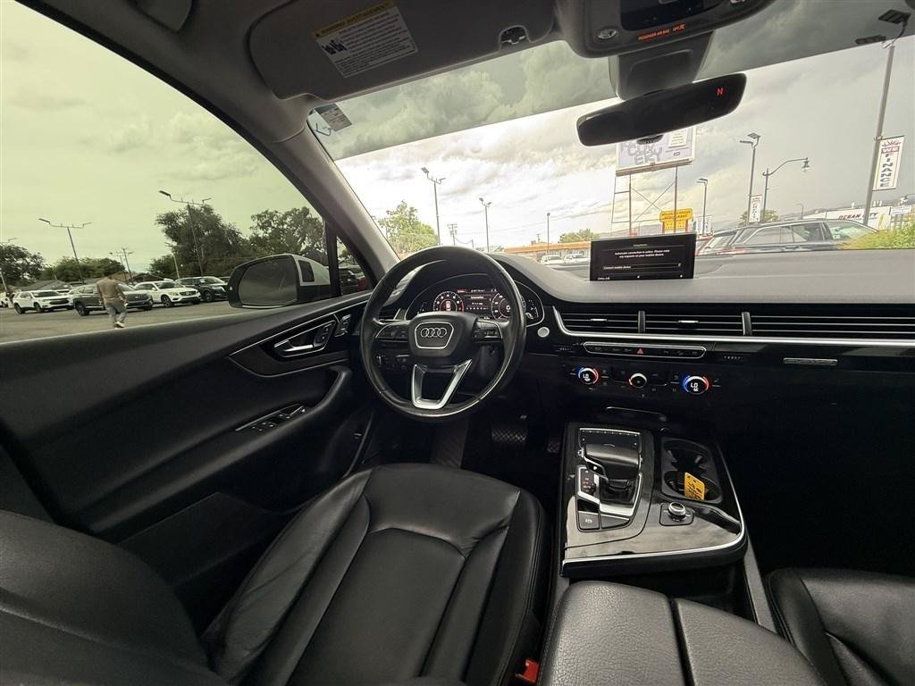 Used 2019 Audi Q7 3.0T Premium Plus w/ Premium Plus Package AWD/4WD image 27
