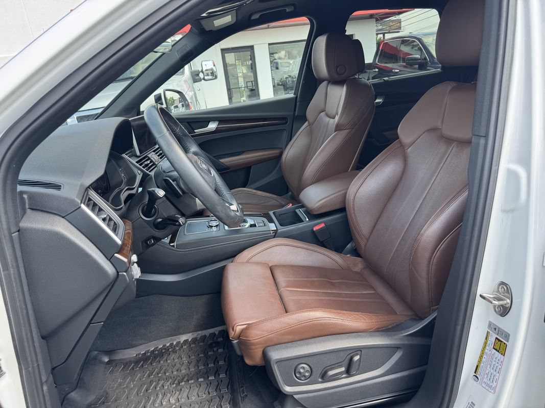 Used 2019 Audi Q5 Prestige w/ Prestige Package AWD/4WD image 11