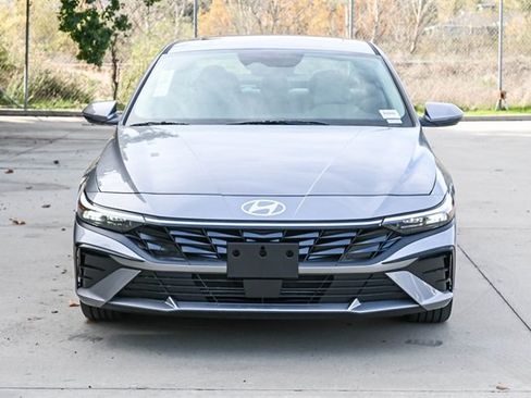 New 2026 Hyundai Elantra Limited image 2