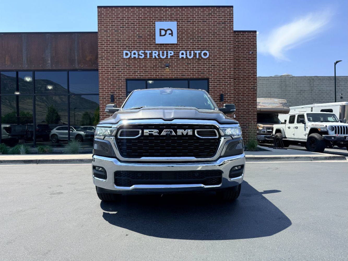 Used 2025 RAM 1500 Big Horn AWD/4WD image 2
