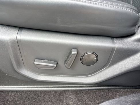 Used 2023 Ford Expedition XLT RWD image 12