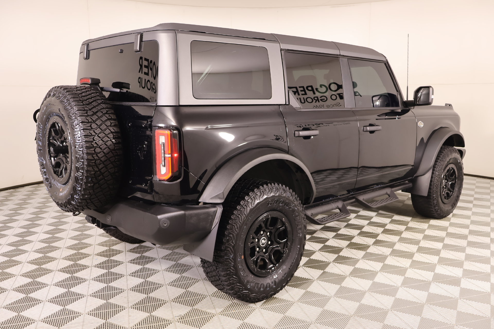 Used 2023 Ford Bronco Wildtrak AWD/4WD image 22