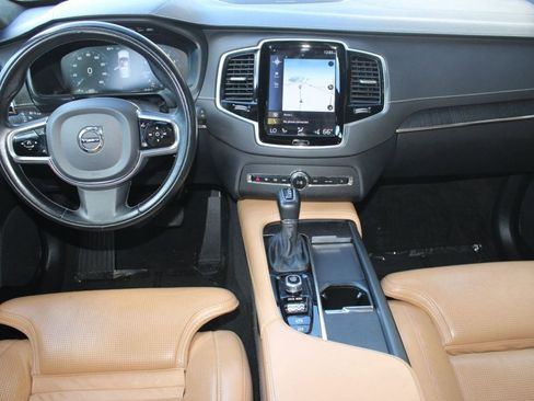 Used 2021 Volvo XC90 T6 Inscription w/ Lounge Package image 29