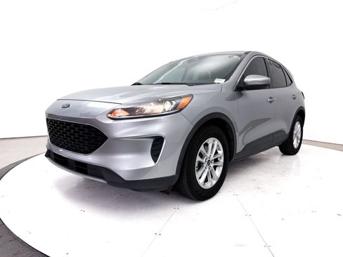 Used 2021 Ford Escape SE FWD image 3