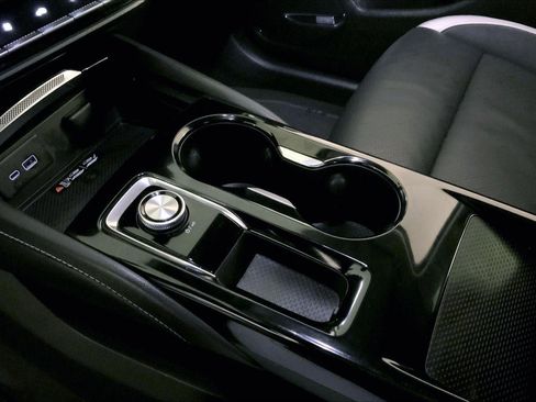 Used 2025 Buick Envision Sport Touring image 17