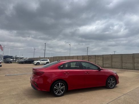 Used 2023 Kia Forte LXS FWD image 20