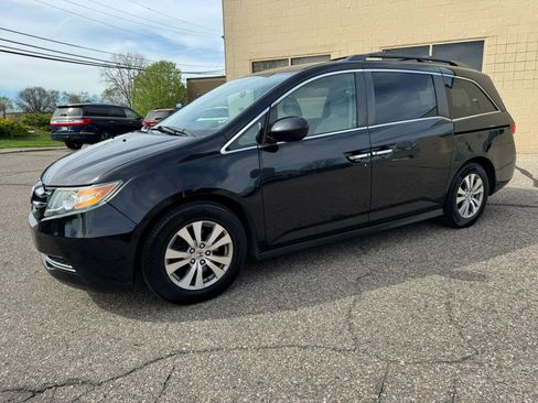Used 2016 Honda Odyssey SE image 4