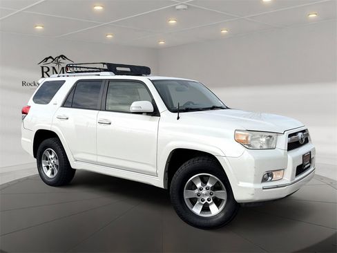Used 2013 Toyota 4Runner SR5 image 1