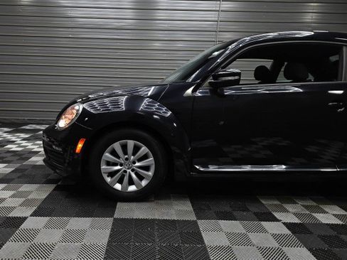Used 2019 Volkswagen Beetle 2.0T S FWD image 34