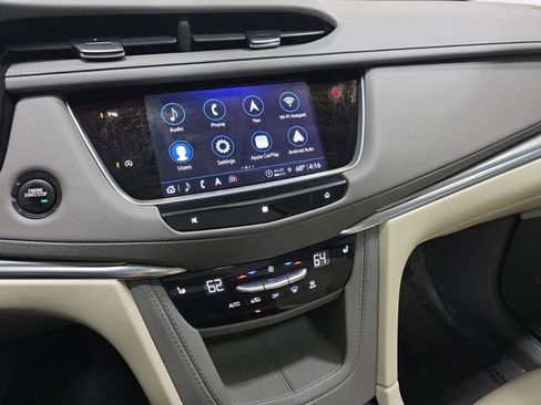 Used 2021 Cadillac XT5 Premium Luxury AWD/4WD image 17