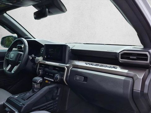 Used 2024 Toyota Tacoma SR5 RWD image 18
