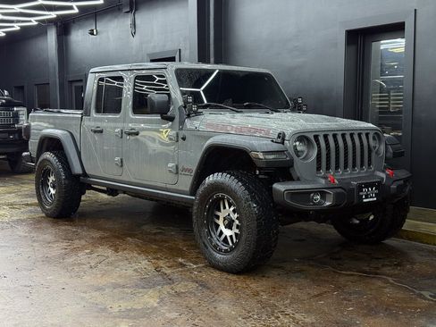 Used 2021 Jeep Gladiator Rubicon image 11