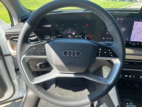 New 2025 Audi Q5 Premium Plus w/ Premium Plus image 16