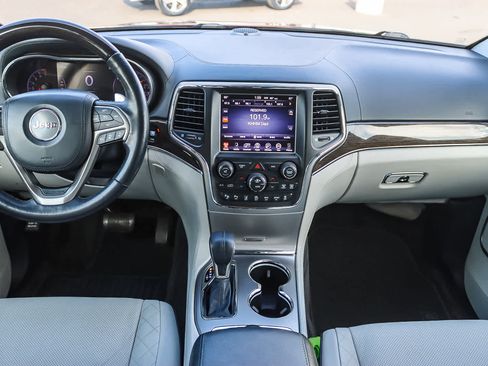 Used 2017 Jeep Grand Cherokee Summit image 11