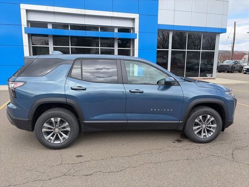 New 2026 Chevrolet Equinox LT w/ Convenience Package II AWD/4WD image 8