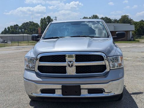 Used 2022 RAM 1500 Classic SLT image 8