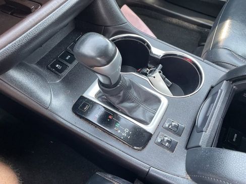 Used 2015 Toyota Highlander XLE image 23