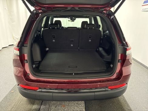 New 2025 Jeep Grand Cherokee Limited image 6