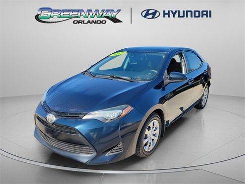 Used 2019 Toyota Corolla LE image 2