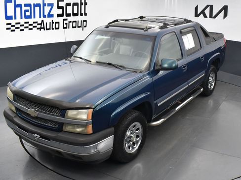 Used 2005 Chevrolet Avalanche Z71 w/ Sun And Sound Package image 9