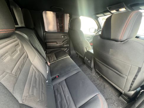 Used 2023 Nissan Frontier PRO-4X w/ Pro Convenience Package AWD/4WD image 26